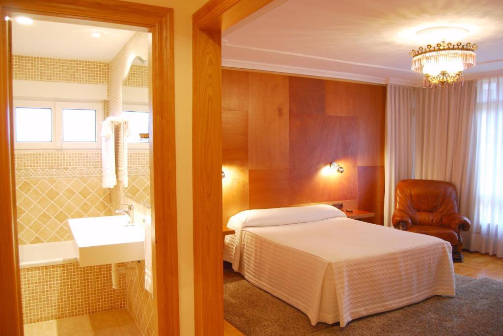 Hotel La Rivera Las Arenas Zimmer foto